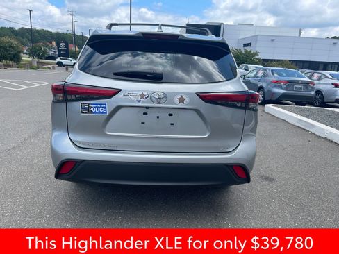 Used 2023 Toyota Highlander XLE FWD image 13