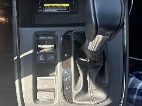 Used 2025 Honda CR-V EX-L image 13