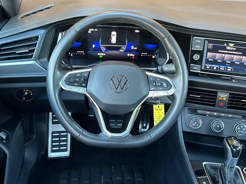 Used 2023 Volkswagen Jetta Sport FWD image 17