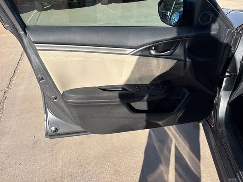 Used 2018 Honda Civic EX image 13