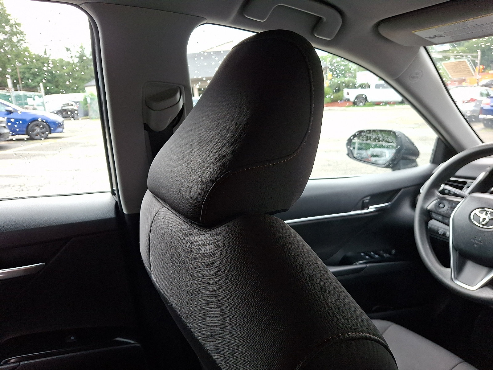Used 2019 Toyota Camry LE FWD image 13
