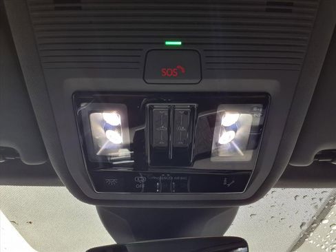 Used 2023 Audi Q4 e-tron Premium Plus w/ Premium Plus image 20