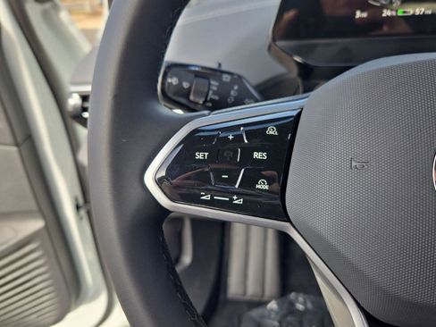 New 2026 Volkswagen ID.4 Pro AWD/4WD image 13