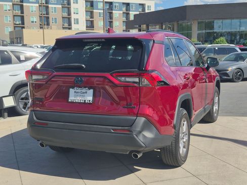 Used 2024 Toyota RAV4 LE AWD/4WD image 3