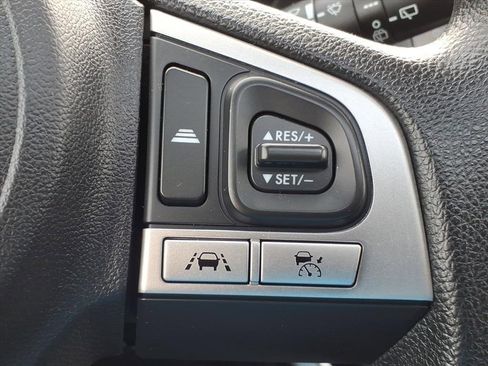 Used 2017 Subaru Forester 2.5i Premium image 19