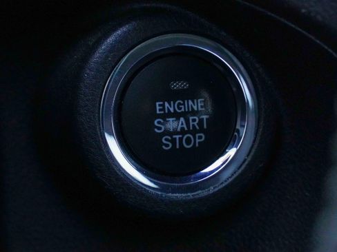 Used 2019 Subaru Forester Premium image 18