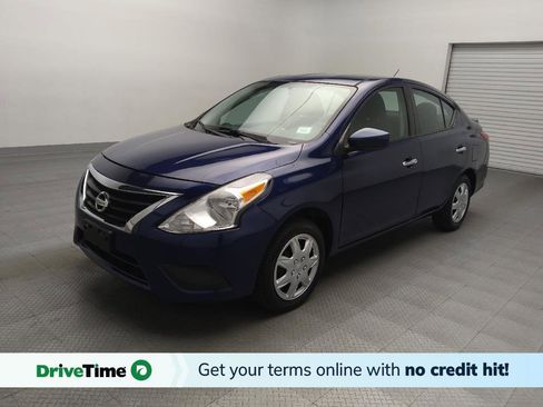Used 2018 Nissan Versa SV image 1