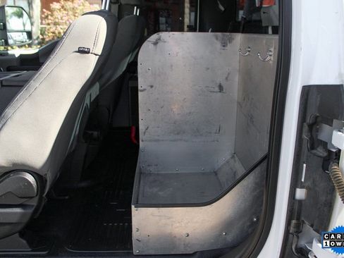 Used 2017 Ford F250 XL w/ Power Equipment Group image 19