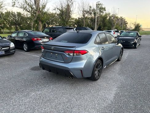 Used 2023 Toyota Corolla SE w/ SE Premium Package FWD image 5