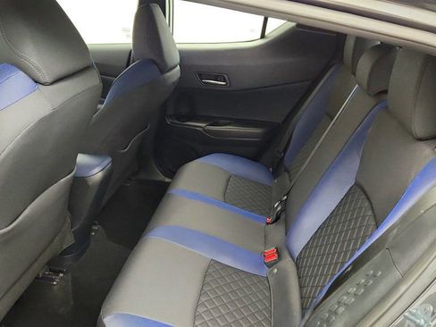 Used 2021 Toyota C-HR XLE FWD image 20