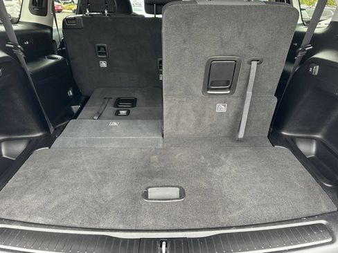 Used 2023 Jeep Grand Cherokee L Laredo w/ Luxury Tech Group I AWD/4WD image 19