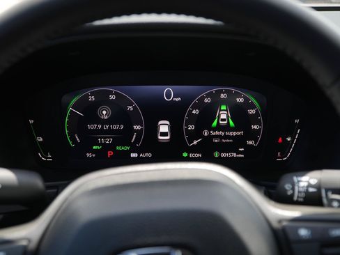 Used 2025 Honda Accord Sport image 25