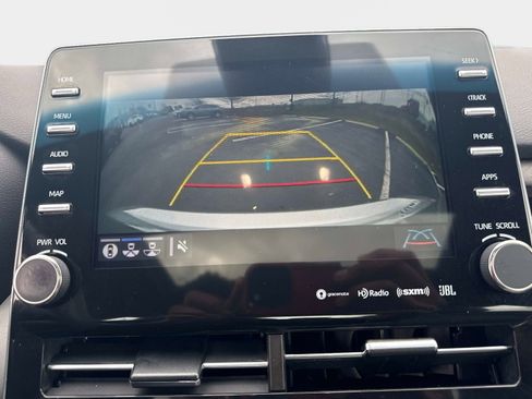 Used 2020 Toyota Avalon Limited image 23