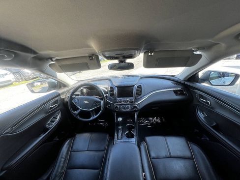 Used 2019 Chevrolet Impala Premier FWD image 12