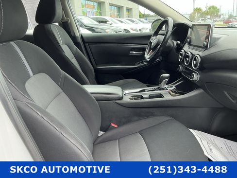 Used 2021 Nissan Sentra SV FWD image 14