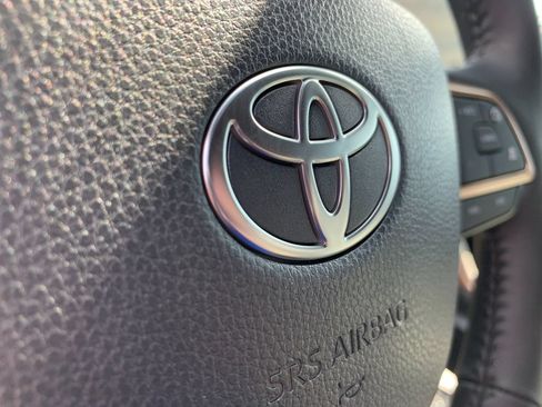 Used 2026 Toyota Grand Highlander AWD Hybrid image 35