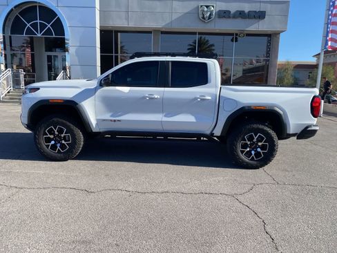 Used 2024 GMC Canyon AT4X AWD/4WD image 9