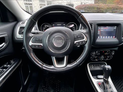 Used 2021 Jeep Compass Latitude w/ Driver Assistance Group image 5