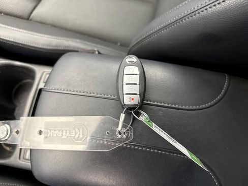 Used 2022 Nissan Rogue Sport SL AWD/4WD image 12