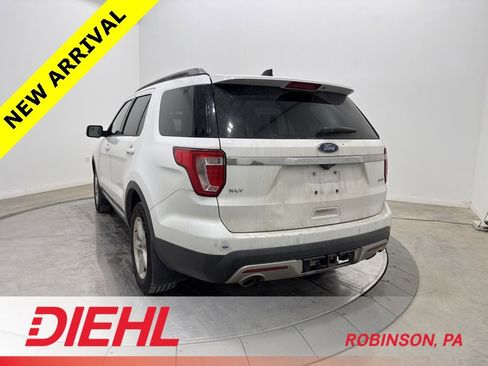 Used 2017 Ford Explorer XLT w/ Equipment Group 201A image 5