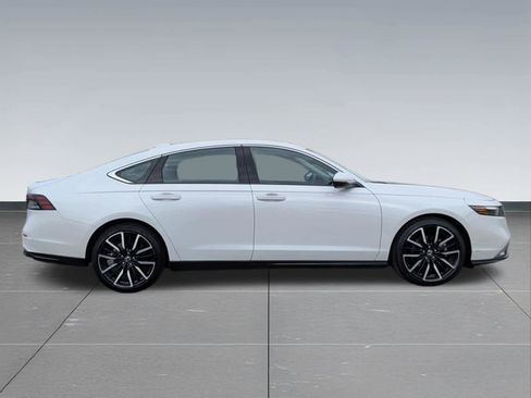 Certified 2023 Honda Accord Touring image 6