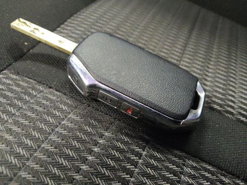 Used 2022 Kia Sorento LX FWD image 32