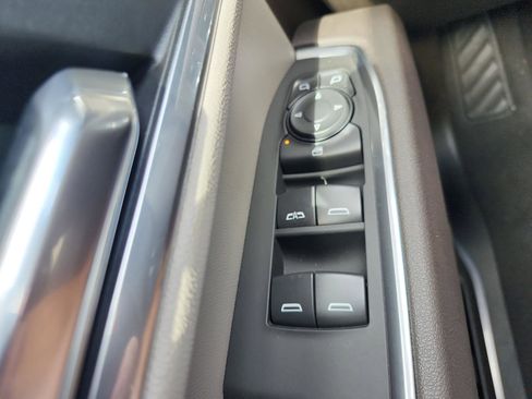 New 2026 GMC Sierra 3500 SLE w/ SLE Convenience Package image 14