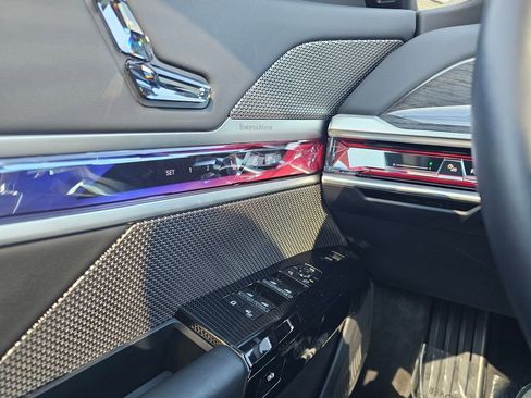 Used 2025 BMW 740i 740i image 30