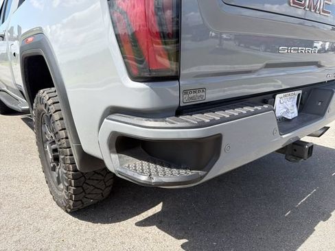 Used 2024 GMC Sierra 2500 AT4 w/ AT4 Premium Plus Package AWD/4WD image 25