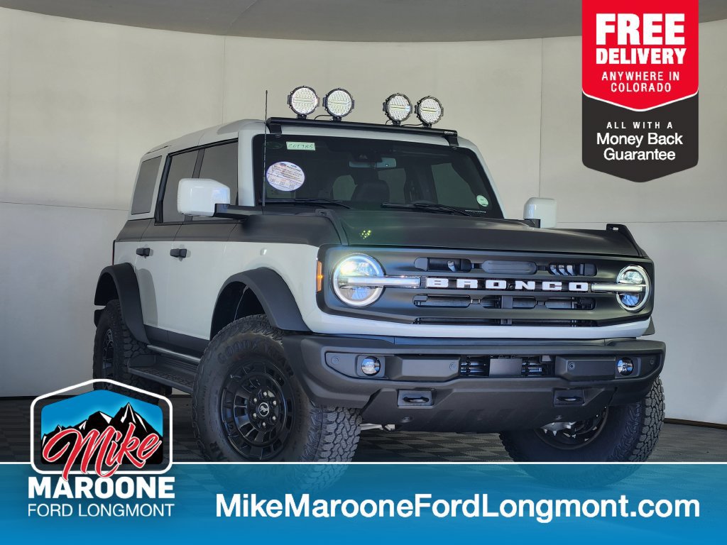 New 2026 Ford Bronco Outer Banks w/ Sasquatch Package AWD/4WD image 1