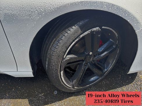 Used 2018 Honda Accord Sport image 34