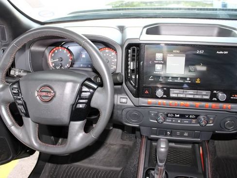 Used 2025 Nissan Frontier Pro-X w/ Tow Package RWD image 25