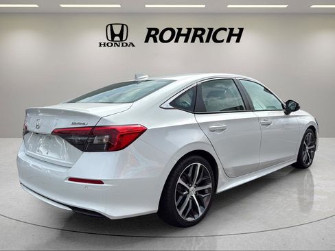 Used 2024 Honda Civic Touring image 6