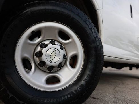 Used 2021 Chevrolet Express 2500 w/ Driver Convenience Package image 33