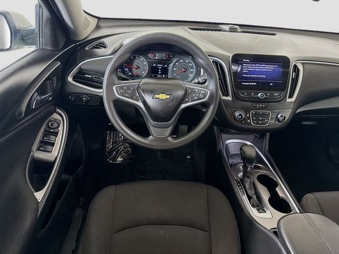 Used 2022 Chevrolet Malibu LT image 17