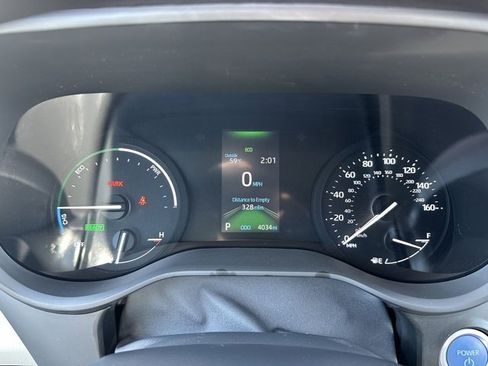 Used 2024 Toyota Sienna LE image 24