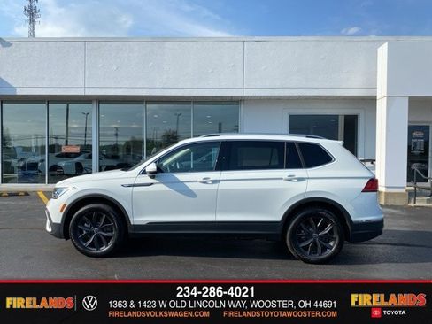 New 2024 Volkswagen Tiguan SE image 13