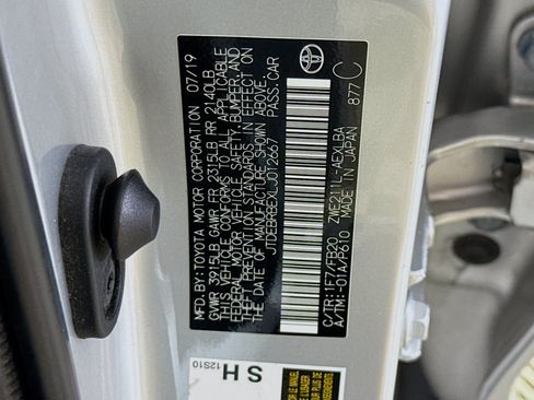 Used 2020 Toyota Corolla LE w/ Carpet Mat Package (TMS) FWD image 40