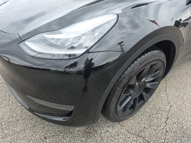 Used 2023 Tesla Model Y Long Range AWD/4WD image 13