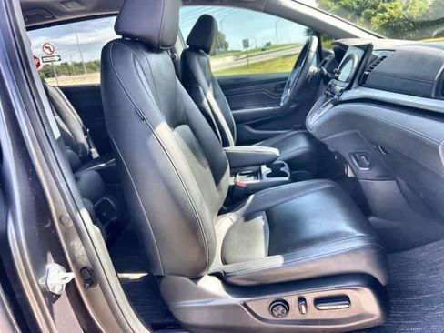 Used 2023 Honda Odyssey EX-L image 12