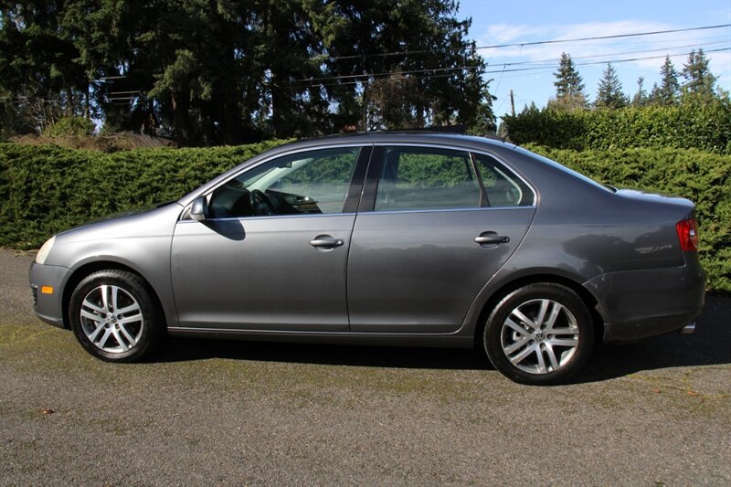 Used 2005 Volkswagen Jetta 2.5 FWD image 13