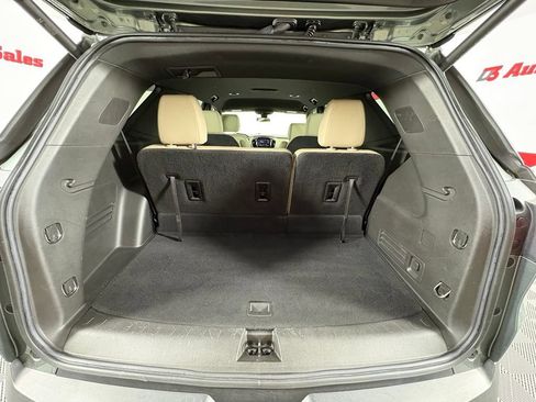 Used 2022 Chevrolet Traverse LT AWD/4WD image 52