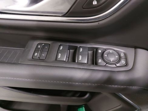 Used 2022 Chevrolet Tahoe LT w/ Luxury Package image 30