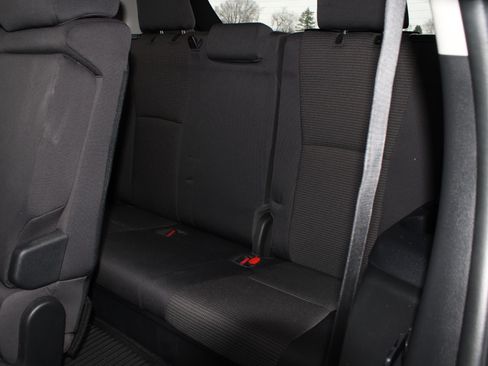 Used 2023 Toyota Highlander L FWD image 17