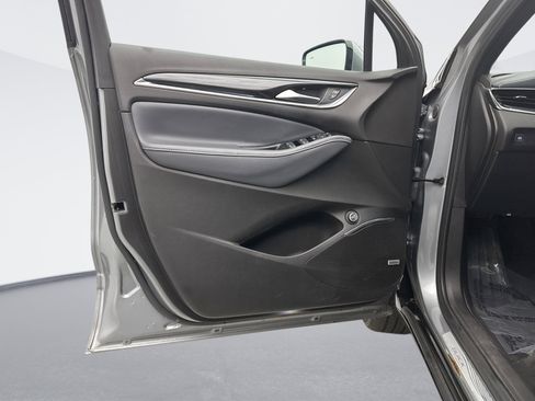 Used 2023 Buick Enclave Essence w/ Experience Buick Package image 9