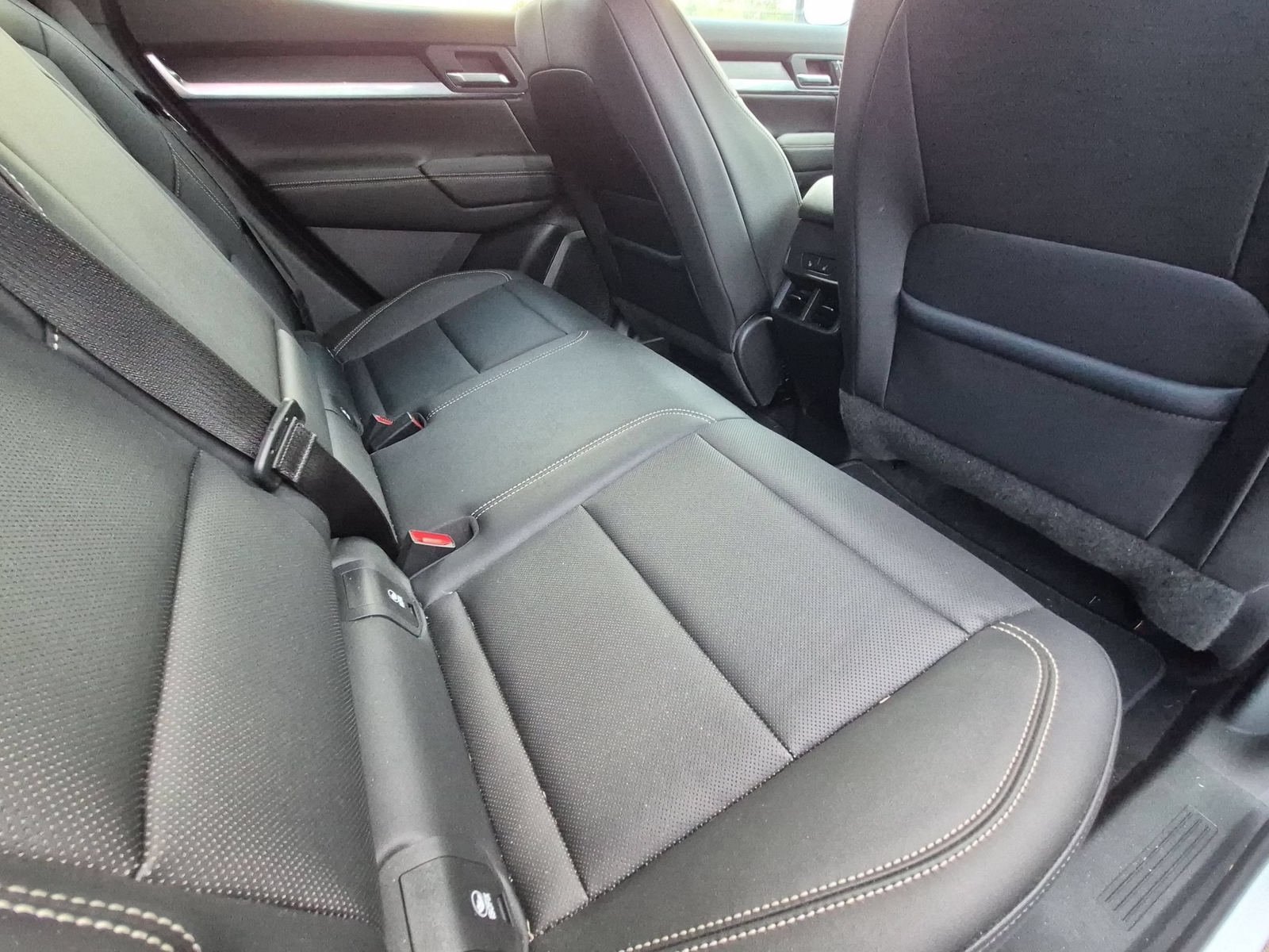 Used 2026 GMC Terrain Elevation w/ Elevation Premium Package AWD/4WD image 29