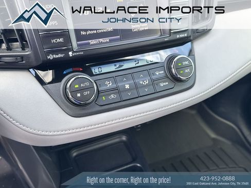 Used 2017 Toyota RAV4 XLE FWD image 26