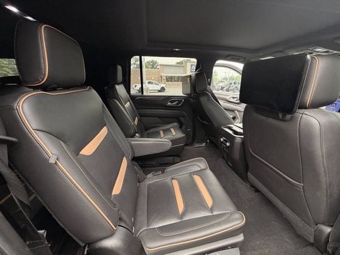Used 2021 GMC Yukon XL AT4 w/ AT4 Premium Plus Package AWD/4WD image 19