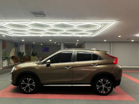 Used 2018 Mitsubishi Eclipse Cross SEL AWD/4WD image 3