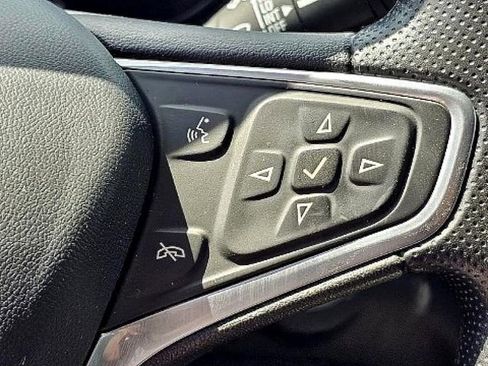 Used 2023 Chevrolet Equinox LT w/ LPO, Floor Liner Package image 28